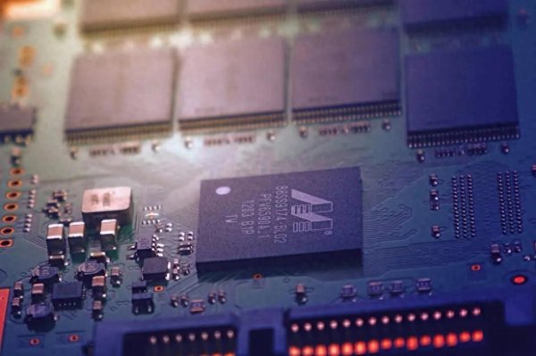 方圆之道 科技新叙事 这10只基金值得关注